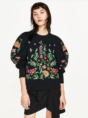 Zara Black Floral Embroidered Puff Sleeve Crew neck Sweatshirt Size M
